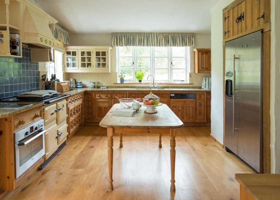 Bratton Mill Farmhouse Bratton Fleming المظهر الخارجي الصورة